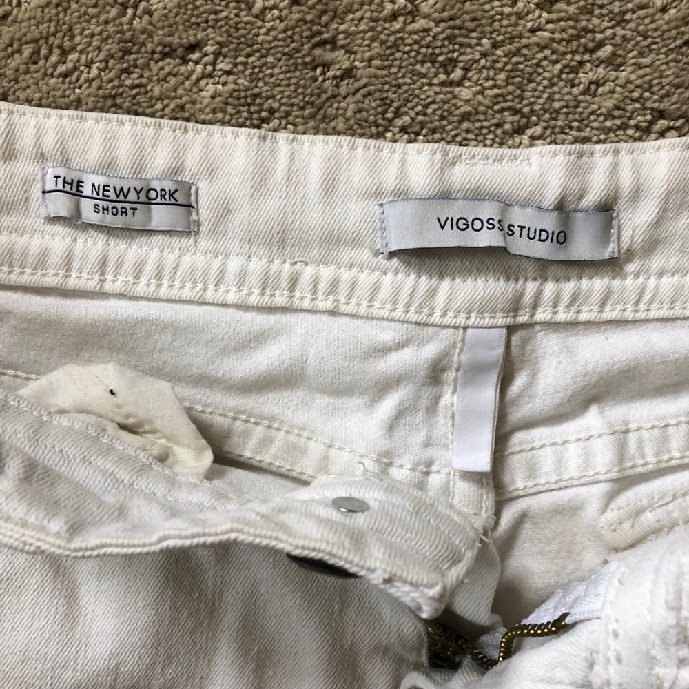 Vigoss White Shorts - Picture 4 of 5